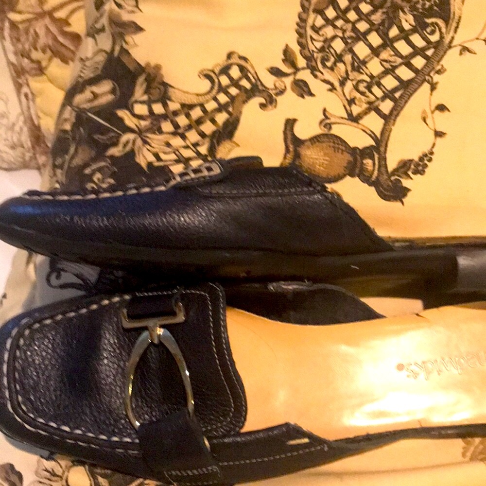 Vintage Chadwicks mules in navy. Size 8.5